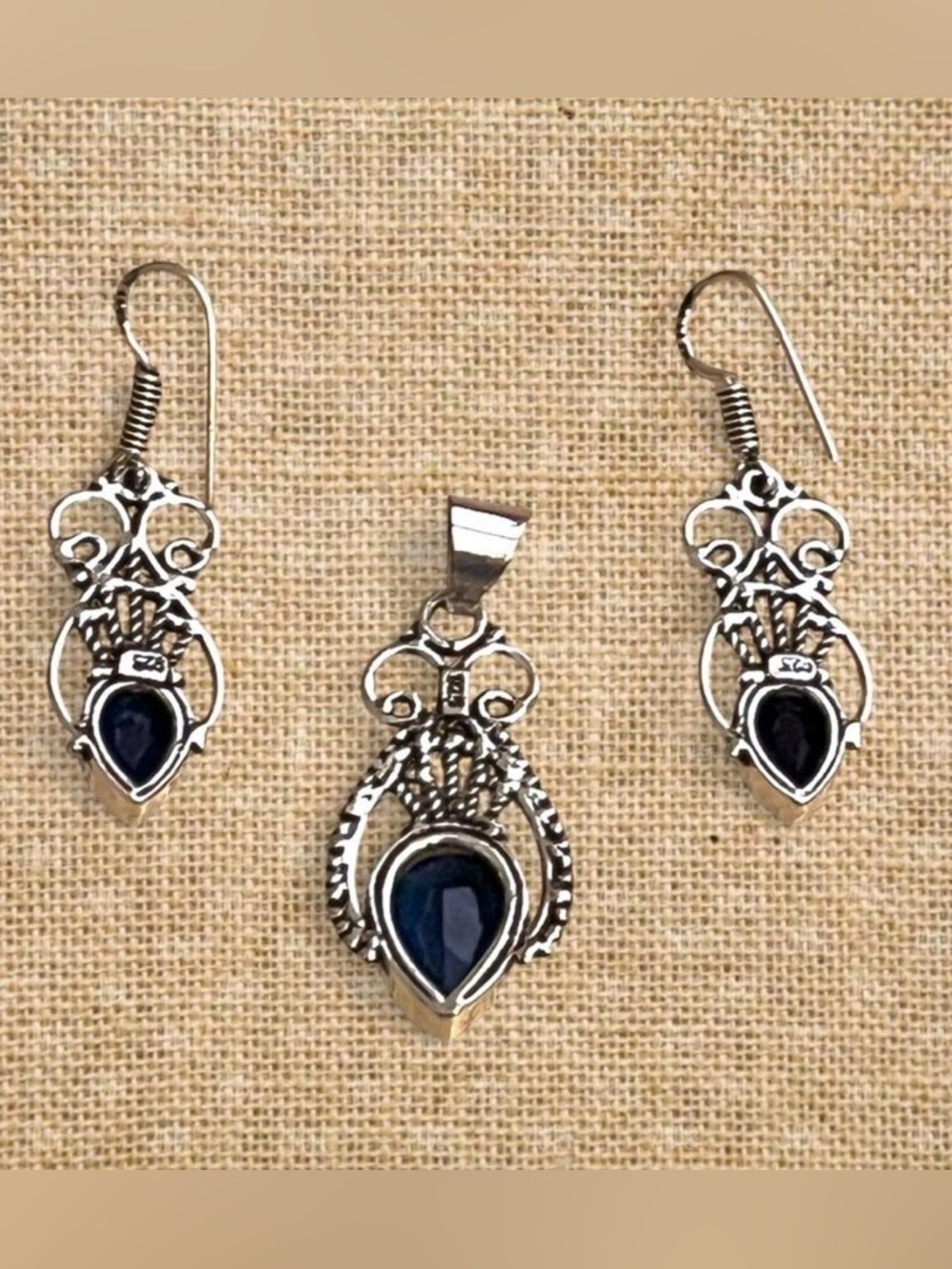 Tanzanite Sterling Silver Pendant & Earring Set - Picture 4 of 5